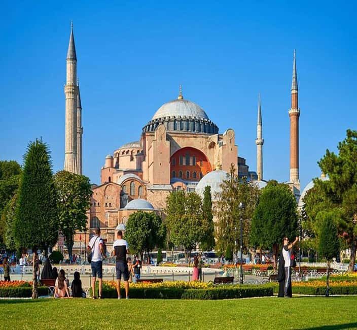 Blue Mosque, Hagia Sophia, Topkapi Palace &Grand Bazaar Tour - The Itinerary Breakdown: What to Expect