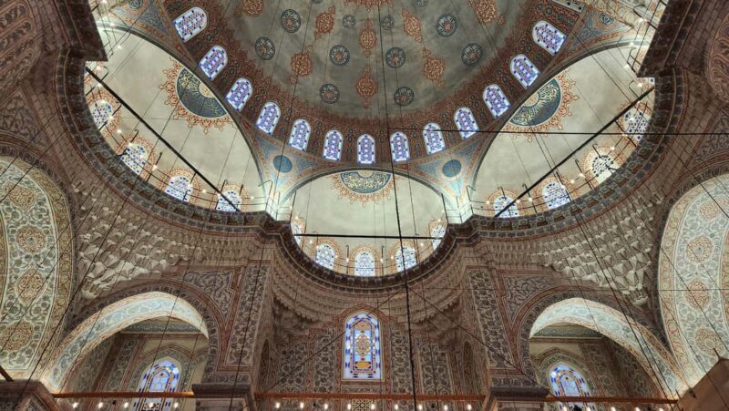 Blue Mosque, Hagia Sophia Tour with Lunch & Museum Tickets - Key Points