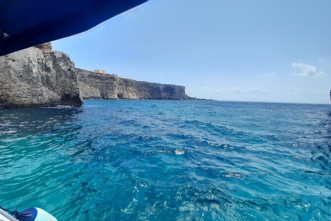Boat Charters Blue lagoon, Crystal Lagoon, Comino, Malta - Key Points