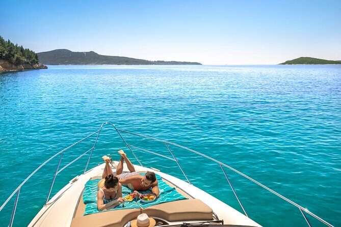 Boat discovery: private one-day Korula adventure - FAQ