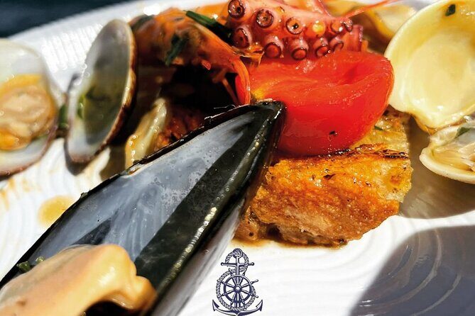 Boat excursion with lunch on board to discover Ischia - Why Consider This Ischia Boat Tour?