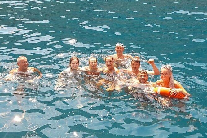 Boat excursion with lunch on board to discover Ischia - Practical Tips for Booking and Enjoying