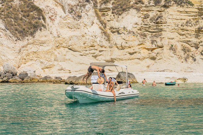 Boat Tour at Devil's Saddle: 4 Swim Stops, Snorkeling & Prosecco - Who Should Consider This Tour?
