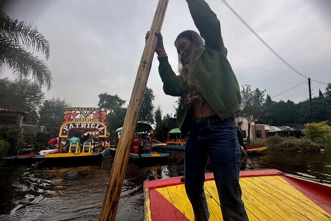 Boat tour in Mexico City with Live Guide with Food and Drinks - Who Will Love This Tour?