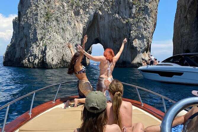 Boat Tour of the Caves on the Island of Capri - Who is This Tour Best For?