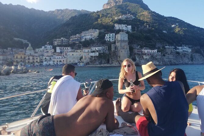 Boat Tour throughout the Amalfi Coast Amalfi and Positano - Frequently Asked Questions