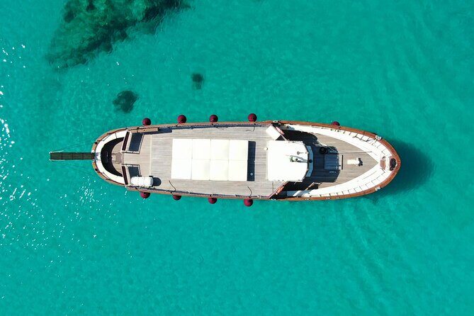 Boat Tour to Caprera and La Maddalena Archipelago - Key Points