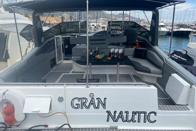 Boat Trip in Fuengirola, Dolphin Watching and Drinks - The Crew and Service Style: Friendly Hosts and Small Details