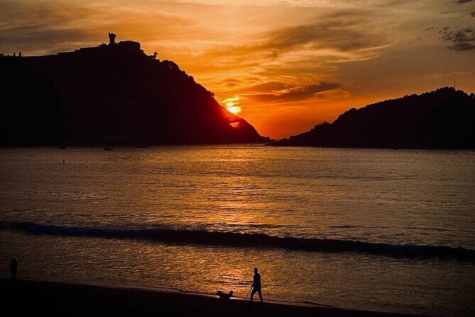 Boat trip through the bay and the coast of Donostia San Sebastián - What Makes This Boat Trip Stand Out