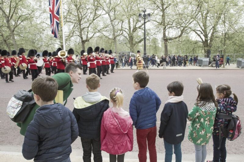 Bobbies, Corgis and the 7 Lions - Who Is This Tour Best For?