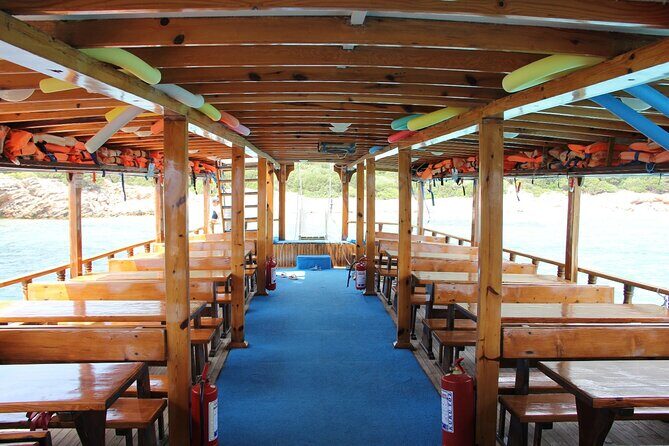 Bodrum Boat Trip With Lunch 11:00 to 17:00 - The Experience: What to Expect on the Bodrum Boat Trip