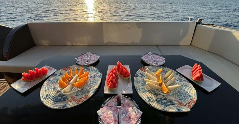 Bodrum: Bodrum Sunset Tour with Jet Black Yacht - An In-Depth Look at the Bodrum Sunset Yacht Tour