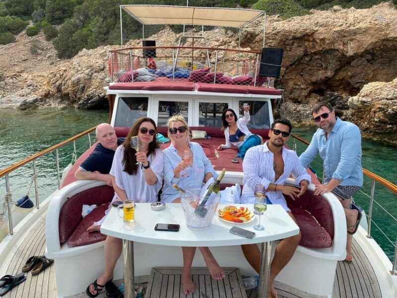 Bodrum: Peninsula Private Boat Tour with Lunch - Who Will Love This Experience?