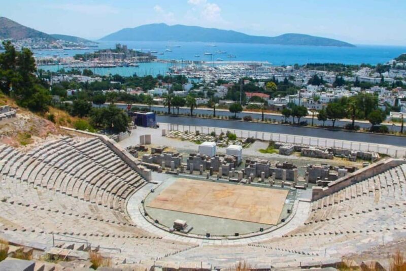 Bodrum port: Guided City Tour with Castle & Mausoleum Visit - What To Expect from the Tour