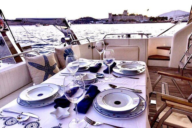 Bodrum Private Motor-Yacht Sunset Tour With Dinner For 3 Hour - Who Is This For?
