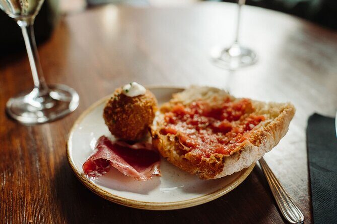 Bohemian Barcelona Neighborhood Evening Tapas & Wine Tour - A Deeper Look at the Itinerary and What You Can Expect