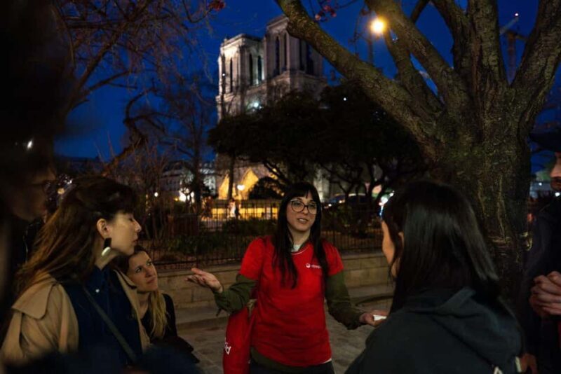 Boho Nights in Paris: A Magical Evening Tour - Discovering the Parisian Night: What You Can Expect