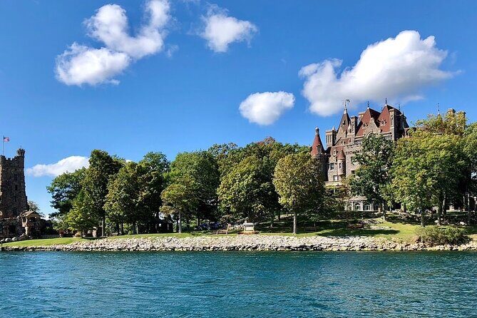 Boldt Castle and 2 Nation Tour - Key Points