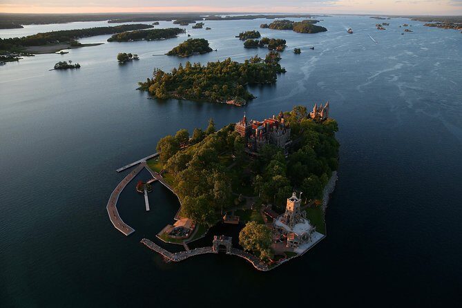 Boldt Castle and Thousand Islands Helicopter Tour - What the Reviews Say