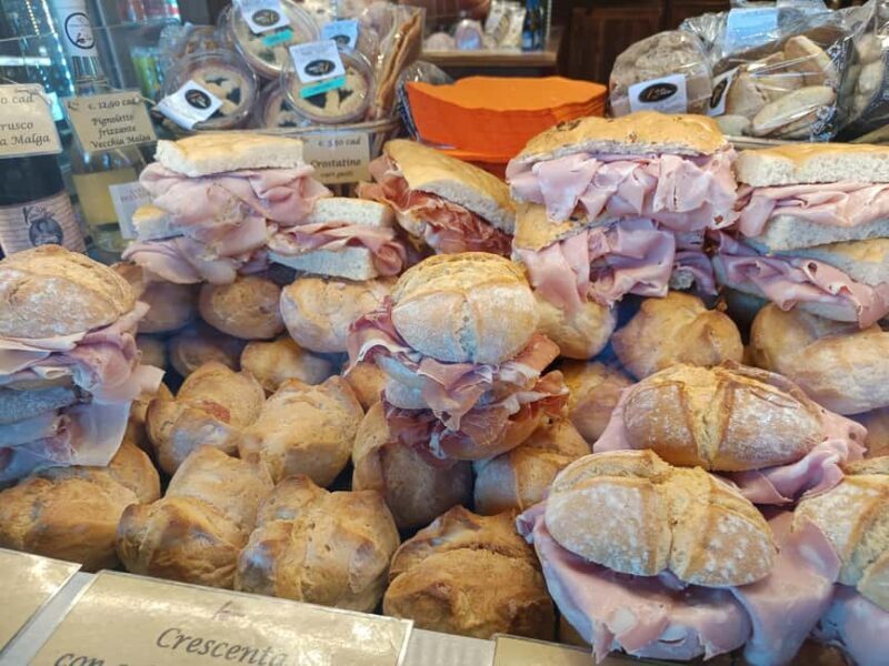 Bologna by night: food, wine and gelato with a local - Discovering Bologna by Night: What to Expect