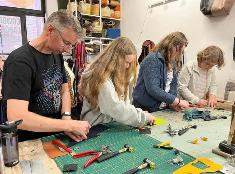 Bologna: Create Your Own Keychain Tortellino - FAQ