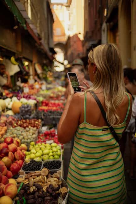 Bologna: Dinner, Wine & Tastings Walking Tour - Key Points