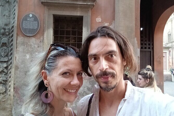 Bologna Murder Mystery: Self-Guided City Quest - An In-Depth Look at the Bologna Murder Mystery Tour