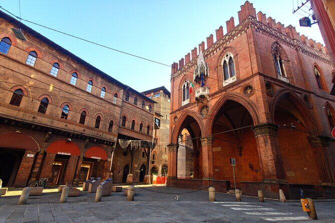 Bologna Murder Mystery: Self-Guided City Quest - Who Should Consider This Tour?