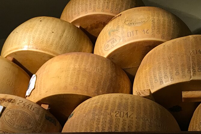 Bologna: Pasta and Tiramisu Small Group Cooking Class with Wine - The Reality Check: Where This Class Happens