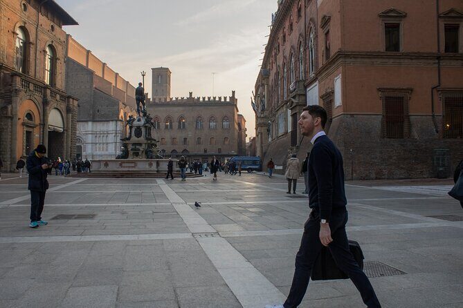 Bologna: Photo tour with professional photographer - Authentic Review Insights