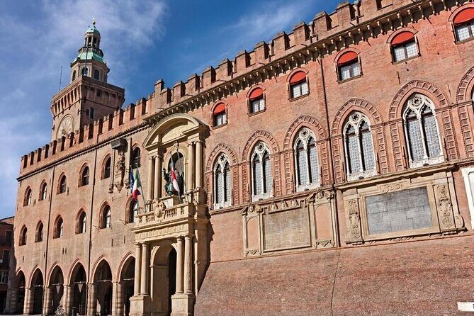 Bologna Skip-the-line entrance to the Clock Tower and Art Collections - Key Points