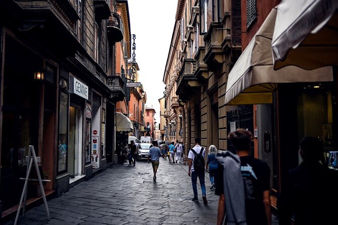 Bologna Food & Market Tour with 6 Tastings, Pasta, Wines & More - Cancellation and Weather Considerations