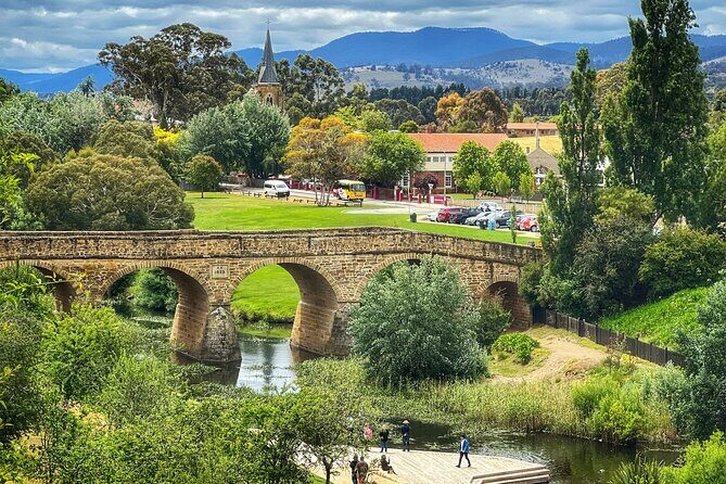 Bonorong Wildlife Park and Richmond Afternoon Tour from Hobart - Key Points