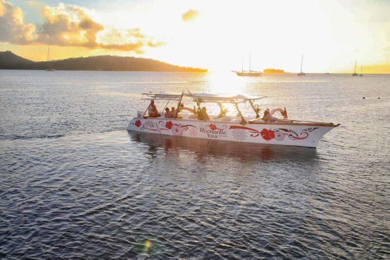 Bora Bora: Combo Sunset Cruise & Romantic Dinner at St James - The Sunset Cruise