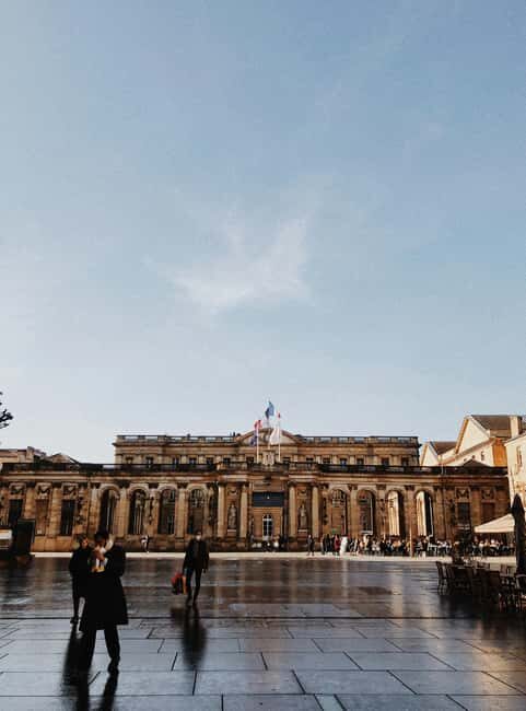 Bordeaux 1h30 City Walking Tour: Discover Historic Landmarks - Key Points