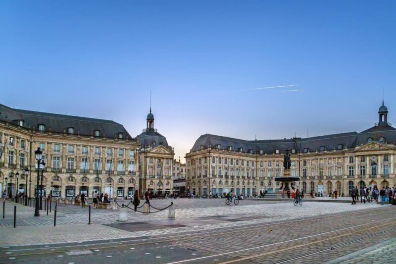 Bordeaux: Capture the most Photogenic Spots with a Local - The Practical Details