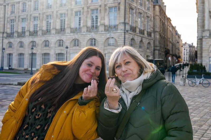 Bordeaux : Evening Food and Wine Tour with local delicacies - Key Points