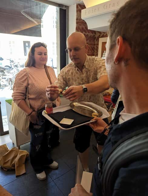 Bordeaux : Evening Food and Wine Tour with local delicacies - How the Tour Fits Different Travelers