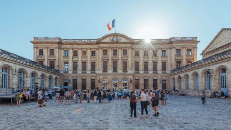 Bordeaux: Famous Figures 2h Walking Tour - What Could Be Better?
