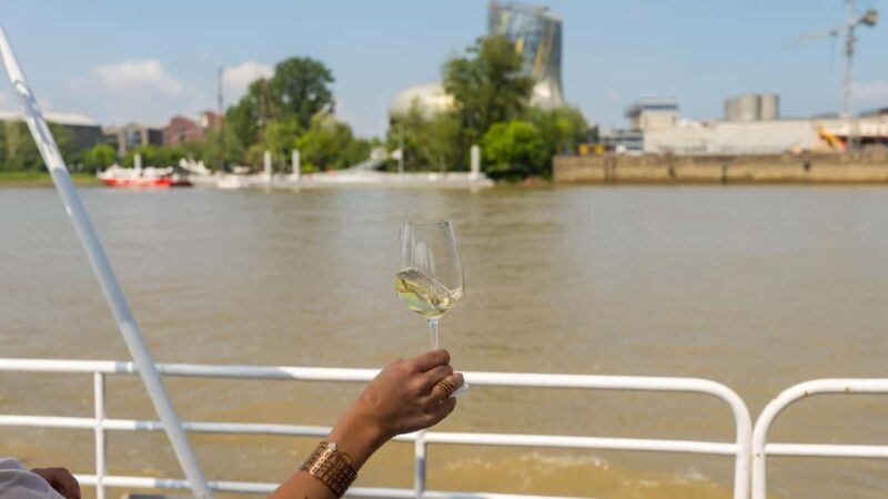 Bordeaux: Farmers Market Tour & Gourmet River Cruise - FAQ