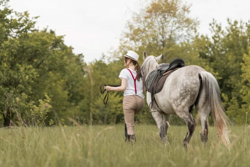 Bordeaux: Private Horseback Ride + Wine Tasting + Picnic - FAQ
