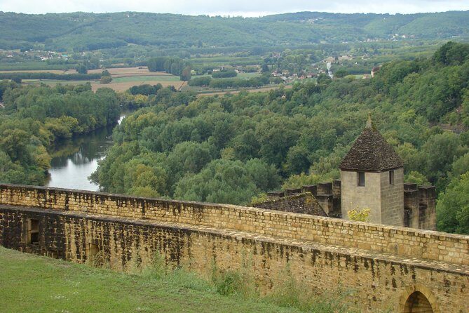 Bordeaux to Lascaux and Dordogne Valley Private Sightseeing Tour - Practical Considerations