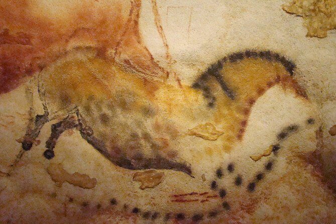 Bordeaux to Lascaux and Dordogne Valley Private Sightseeing Tour - Who Should Consider This Tour?