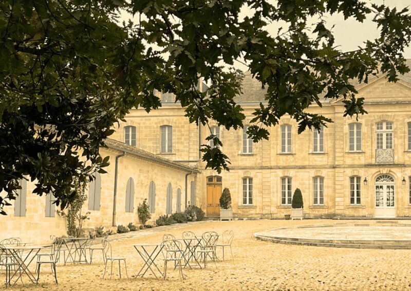 Bordeaux : Unforgettable Saint Emilion Half Day Wine Tour - The Transport & Group Size
