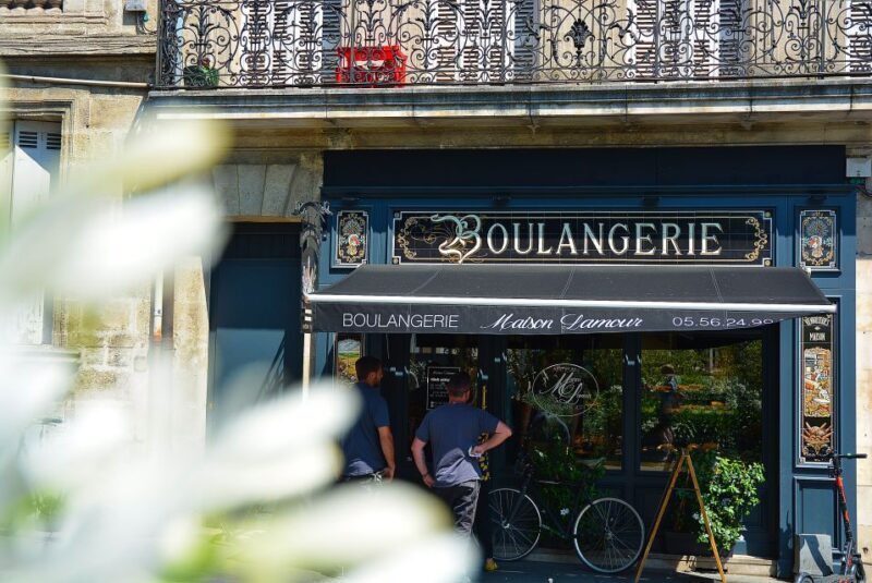 Bordeaux: Walking Tour of the City's Best Bakeries - The Experience in Detail