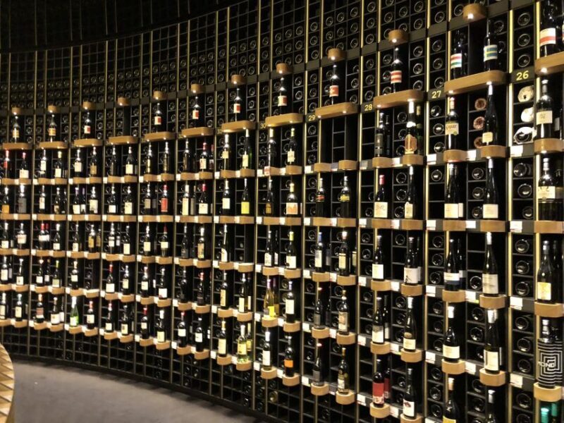 Bordeaux: Wine, Sweet and Savory Food Walking Tour - What to Expect on the Bordeaux Food and Wine Walk