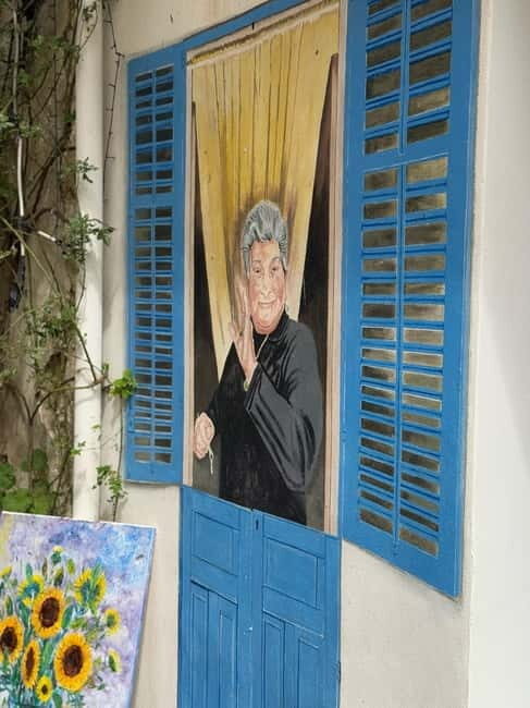 Borgo Parrini Gaudí-style: walking tour + optional tasting 2h, small group - Key Points