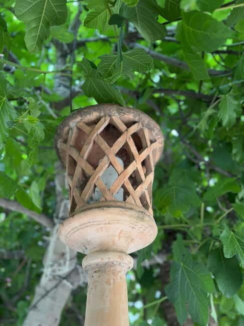 Borgo Parrini Gaudí-style: walking tour + optional tasting 2h, small group - FAQ