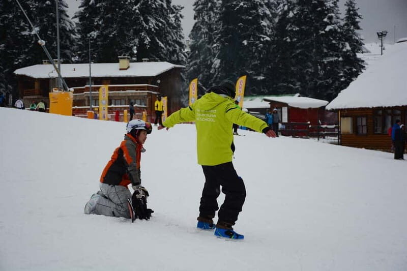 Borovets: 2-Hour Snowboard Taster Session with Instructor - Key Points