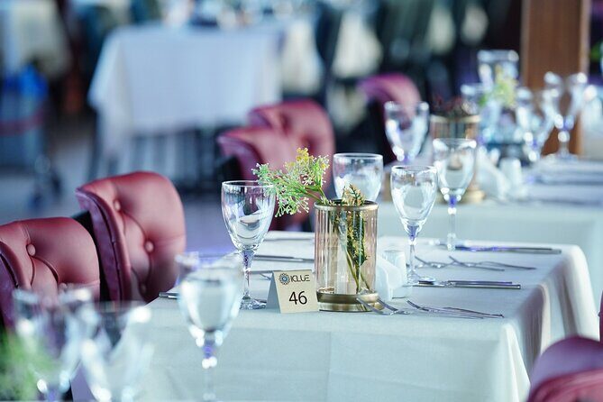 Bosphorus Dinner Cruise and Exclusive Turkish Night Show - Live Entertainment and Atmosphere